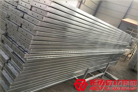 熱鍍鋅鋼跳板價格多少錢？生產(chǎn)廠家電話多少？